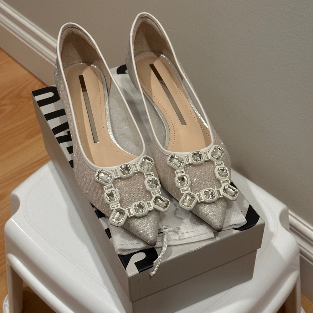 STACCATO Silver Crystal Buckle Mesh Kitten Pumps